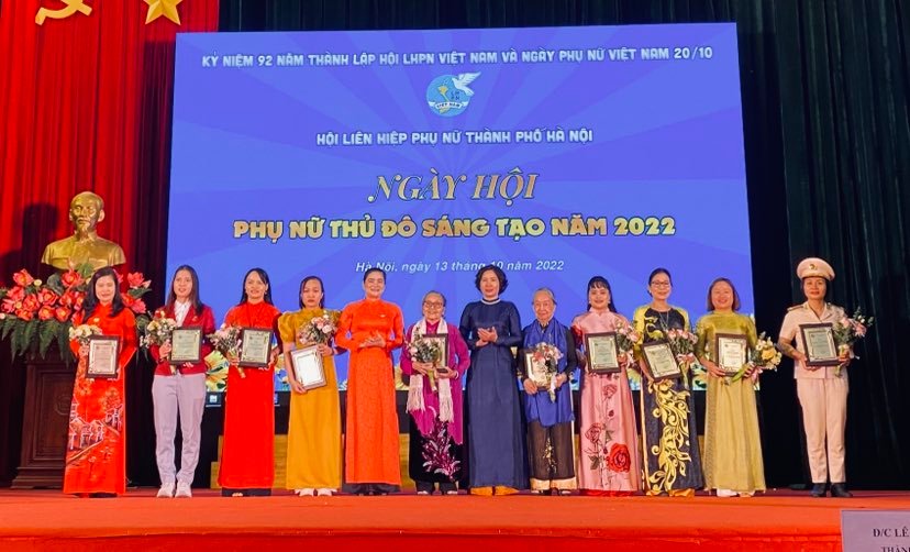 Diez mujeres destacadas honradas de Hanói