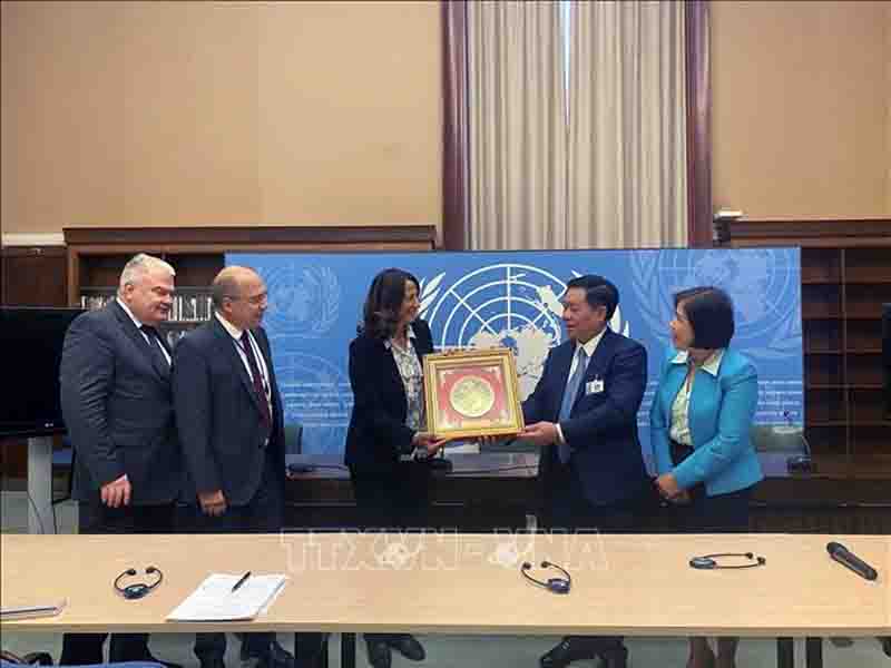Vietnam y Suiza afianzan la cooperación multisectorial