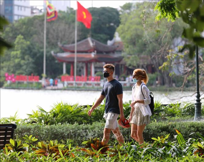 La prensa laosiana se hace eco de la recuperación turística de Vietnam