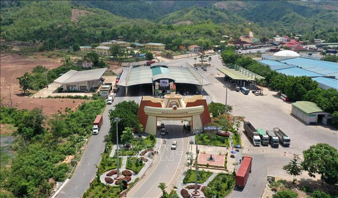 La Oficina Comercial de Vietnam en Laos actúa como puente comercial