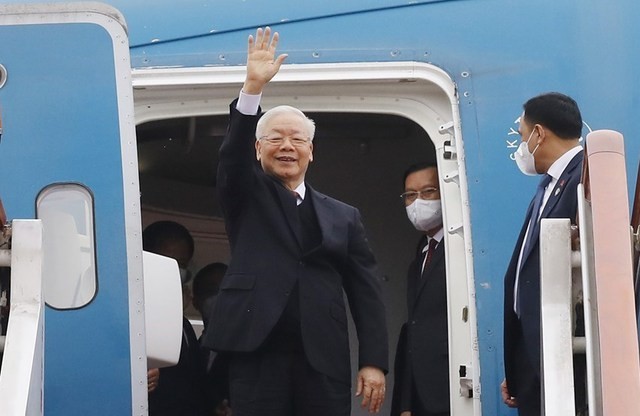 Visita de líder político de Vietnam a China reafirma importancia de las relaciones bilaterales