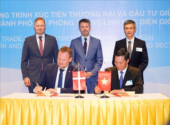 El príncipe heredero danés visita Hai Phong para impulsar la cooperación energética