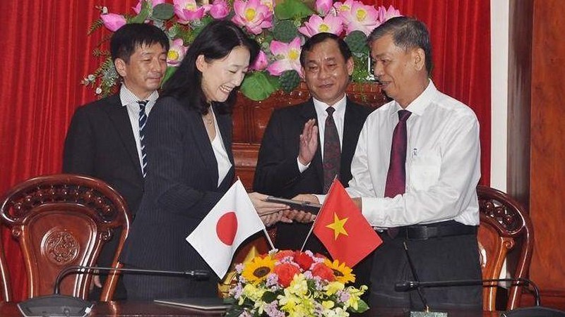 Tien Giang y Japón cooperan para promover el cultivo de camarón de alta tecnología