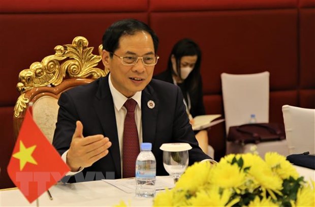 Visita del primer ministro vietnamita a Camboya profundiza relaciones bilaterales