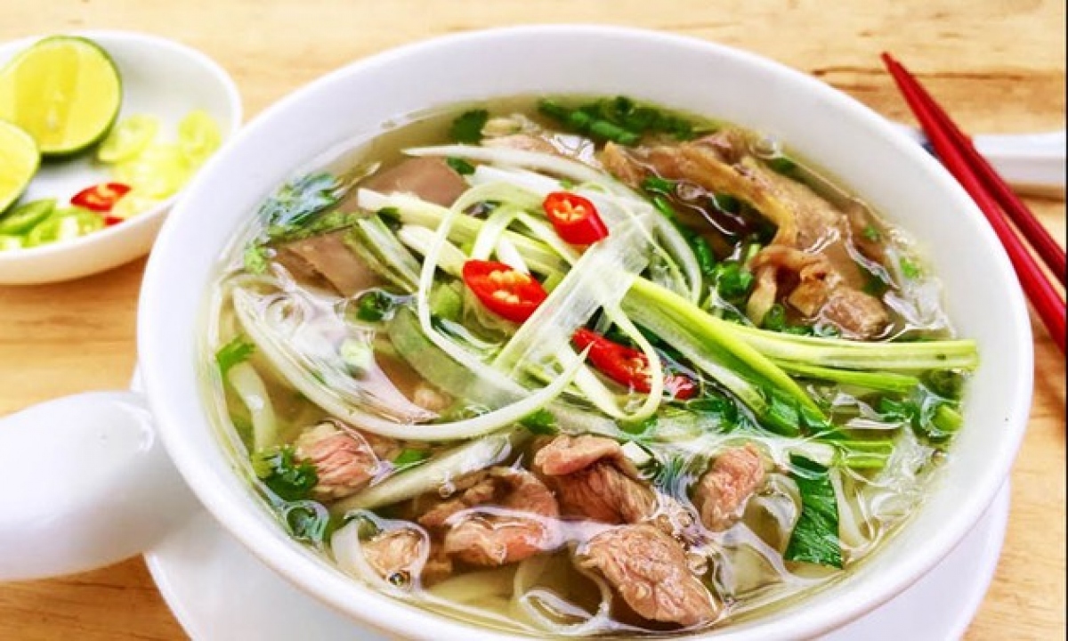 Pho vietnamita entre 100 platos más populares del mundo, según TasteAtlas
