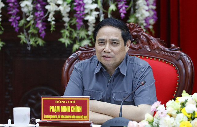 El primer ministro insta a Ninh Binh a seguir adelante con la reestructuración económica