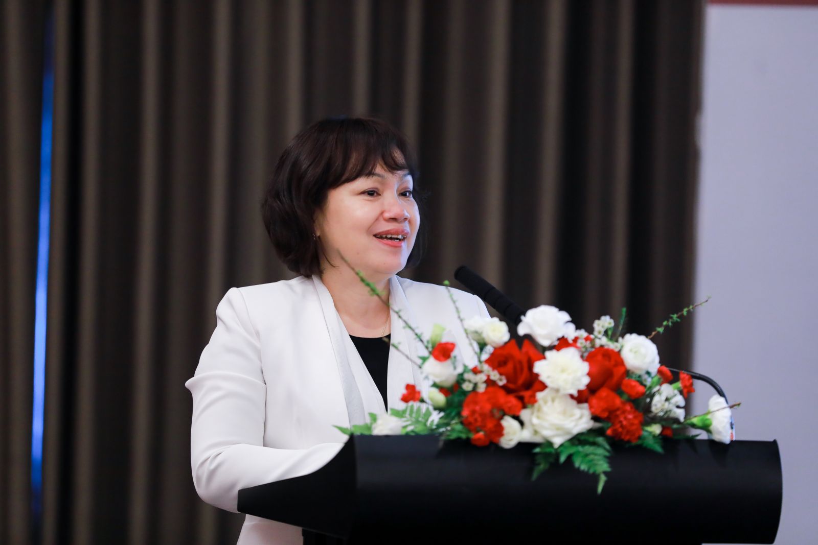 Creación de capacidad y desarrollo de la industria de servicios de distribución en Vietnam