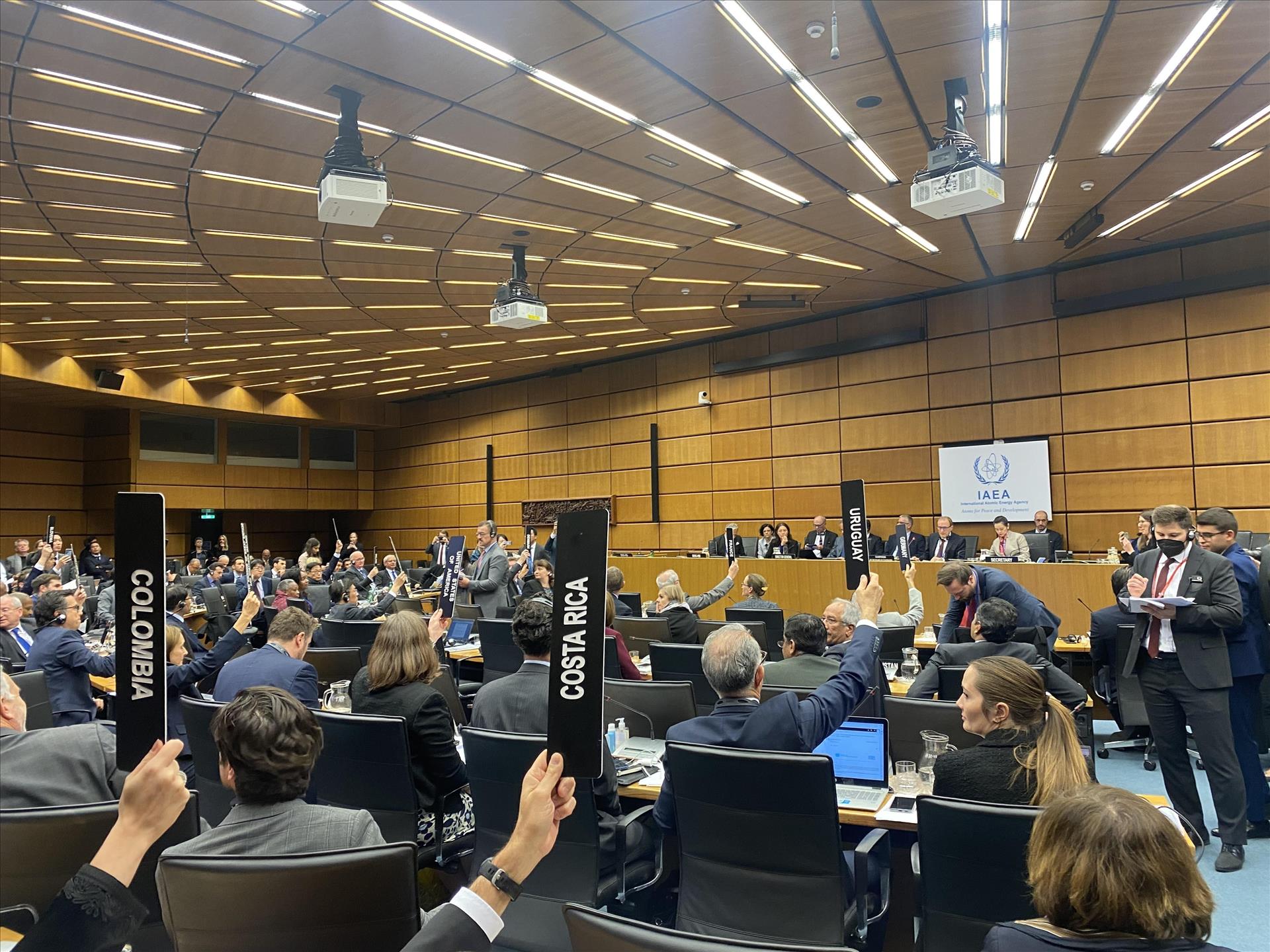 Vietnam reitera su apoyo a los principales pilares del OIEA