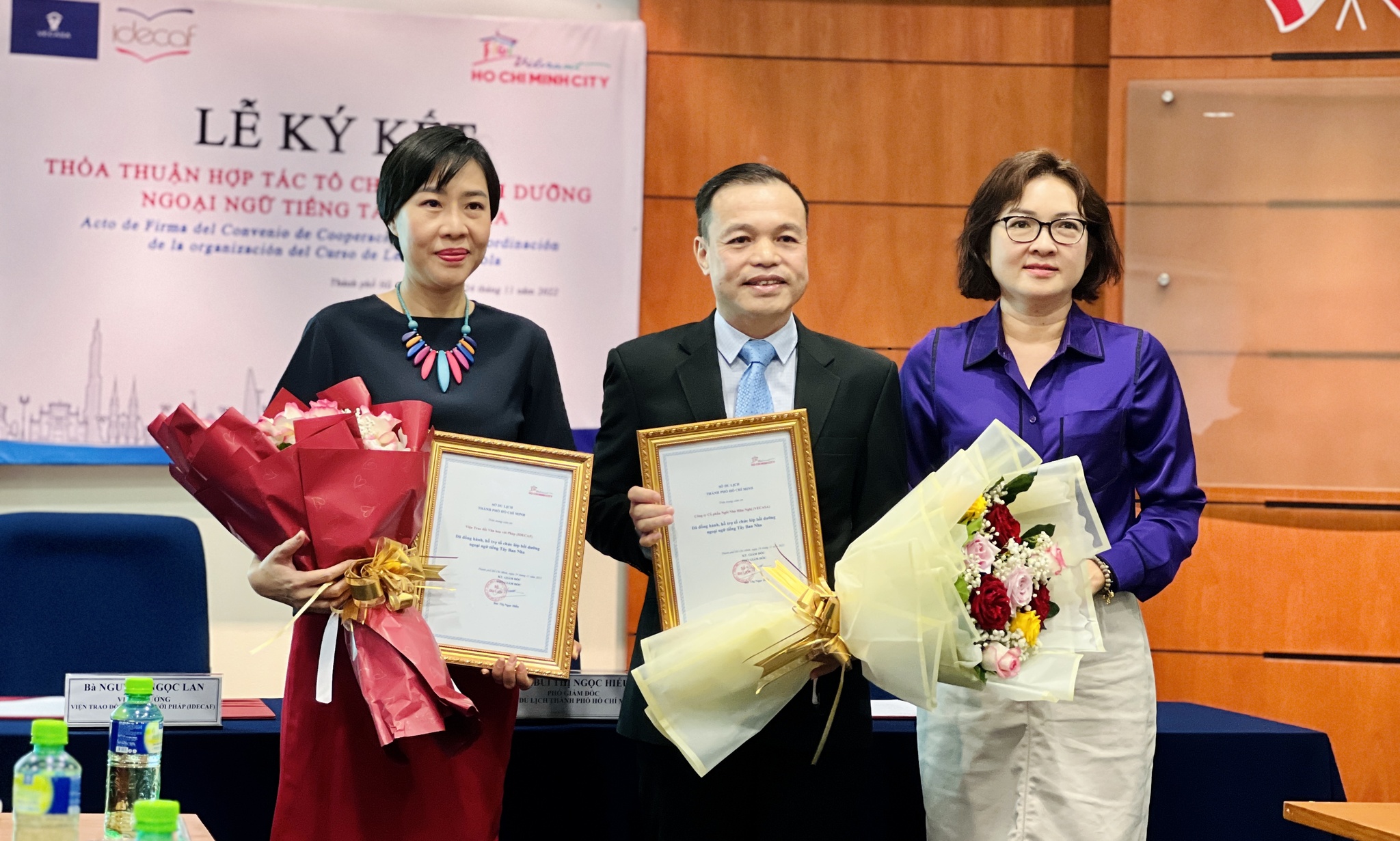 Ciudad Ho Chi Minh abrirá curso de formación en español para guías turísticos