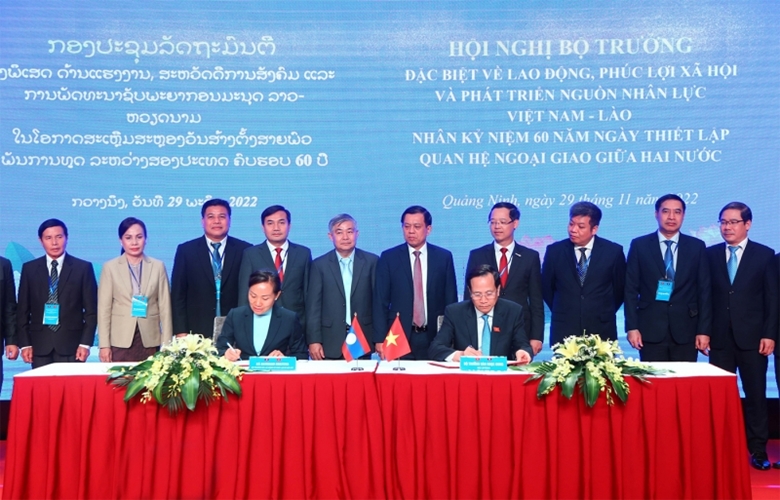 Fortalecimiento de la cooperación Vietnam-Laos en materia de recursos humanos y bienestar social