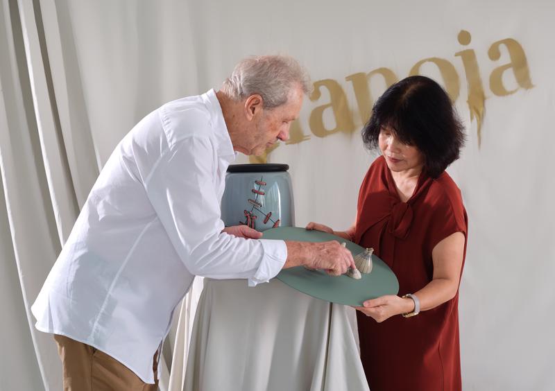 Famoso diseñador de objetos presenta el arte de ensamblar con laca vietnamita