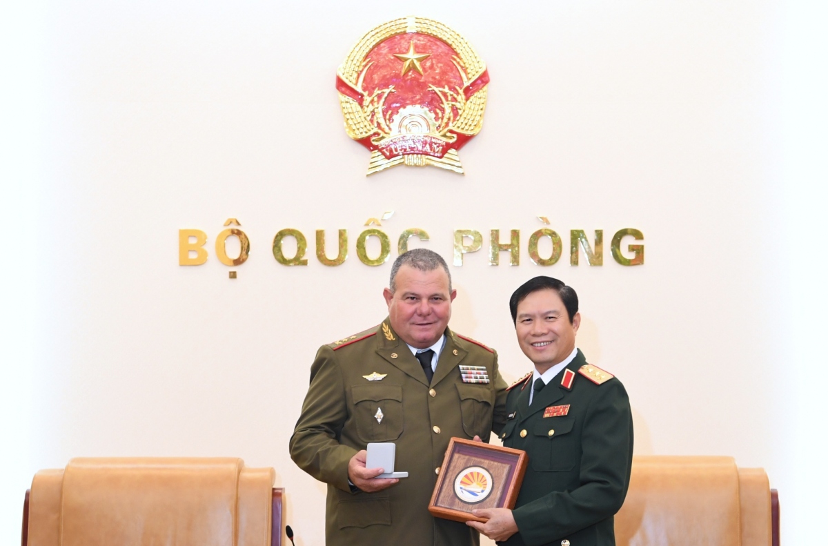 Aumenta la cooperación Vietnam-Cuba en defensa