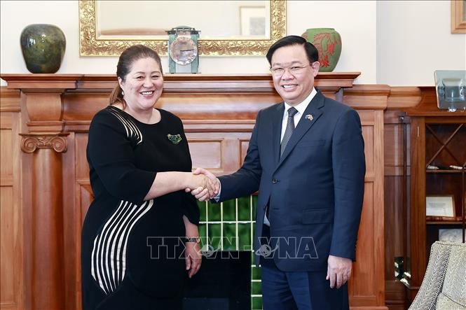 Intensificar aún más los lazos con Nueva Zelanda