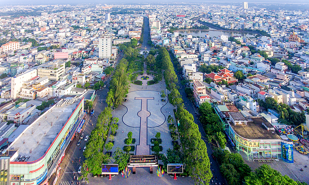 Expertos del Banco Mundial inspeccionan proyecto de desarrollo de la ciudad de Can Tho