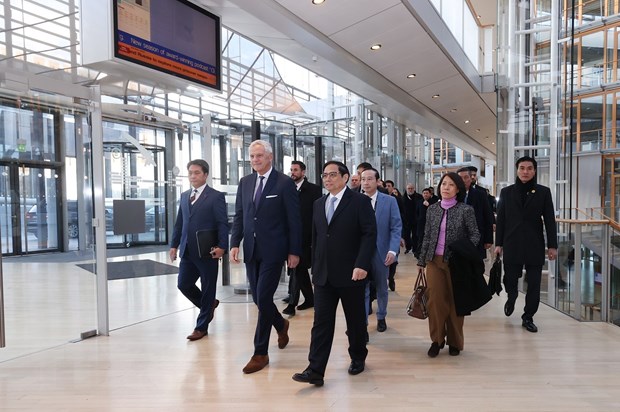 Primer ministro visita el Banco Europeo de Inversiones en Luxemburgo