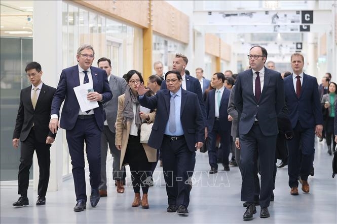 Primer ministro pide asistencia de los Países Bajos en desarrollo de parque de alta tecnología