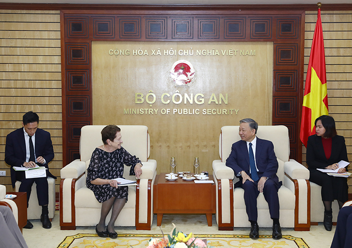 Fortalecimiento de la cooperación entre el Ministerio de Seguridad Pública y la Federación POW MIA