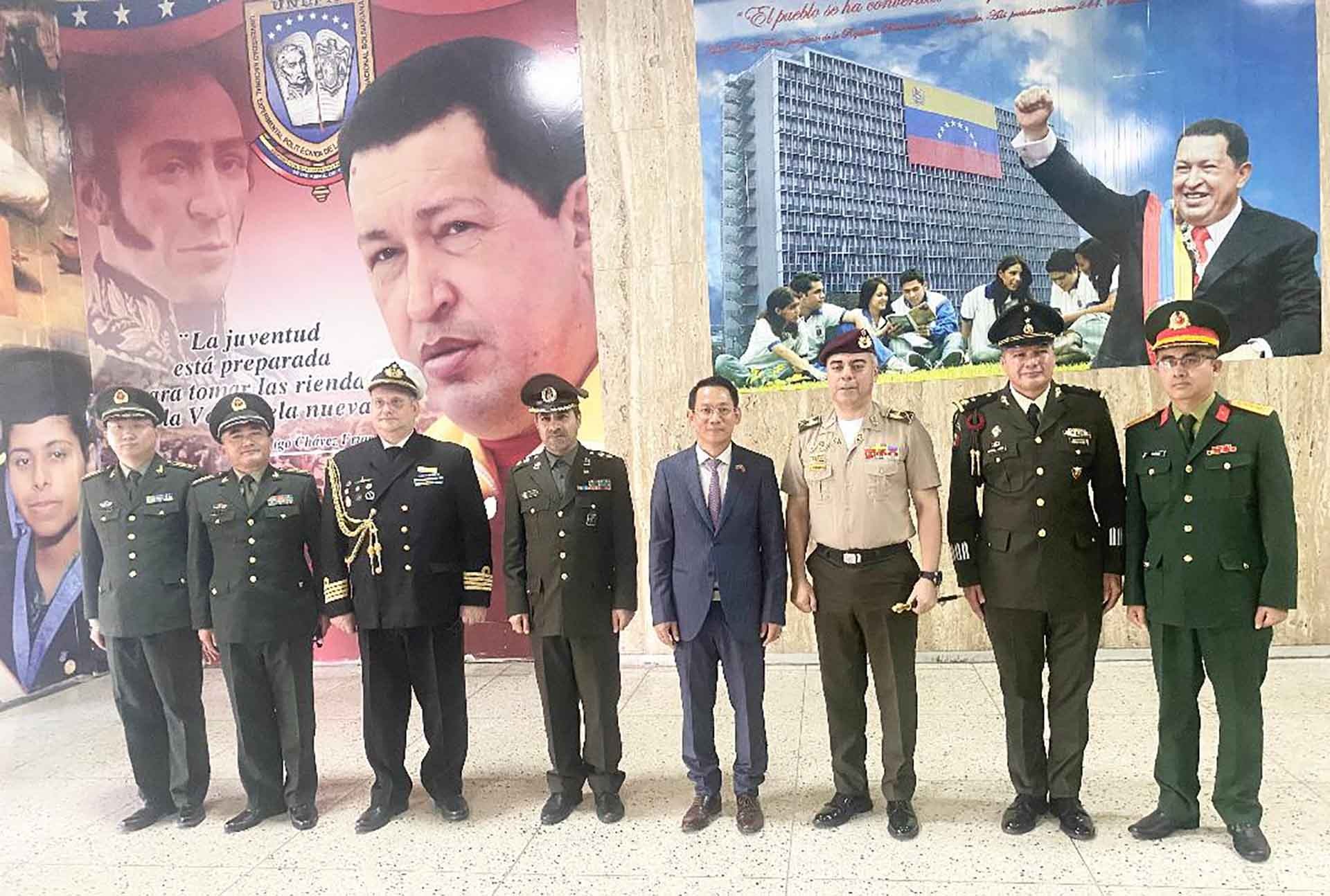 Ceremonia con motivo del aniversario 78 de la fundación del Ejército Popular Vietnamita en Venezuela