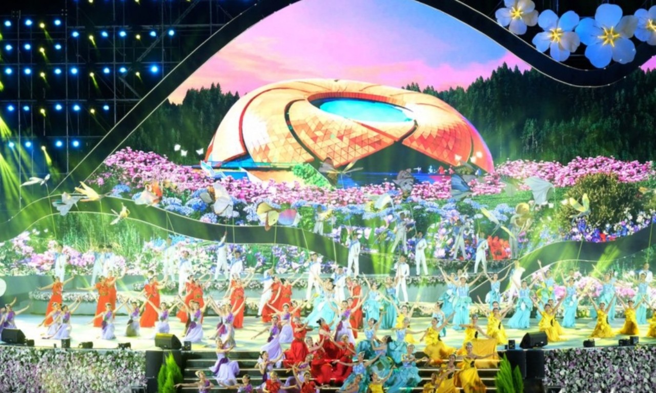 La ciudad de Da Lat bulle con el ambiente del festival de las flores