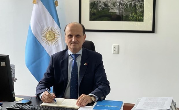 Impulsan la cooperación entre Vietnam y Argentina en el campo del fútbol