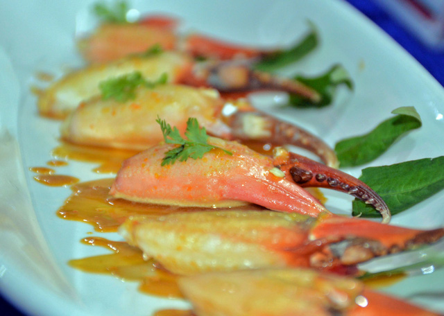 Récord de 69 deliciosos platos elaborados con cangrejo de Ca Mau