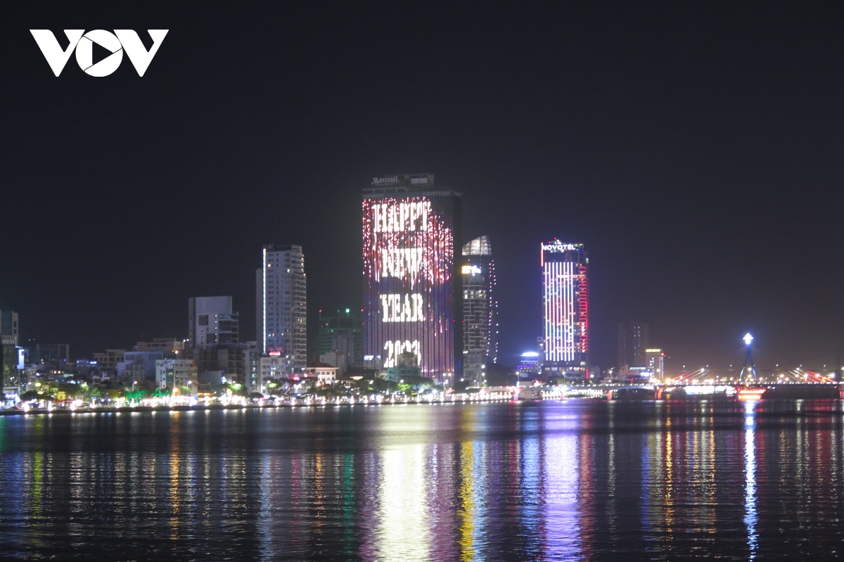 Actividades culturales y artísticas en ocasión del nuevo año 2023 en Da Nang