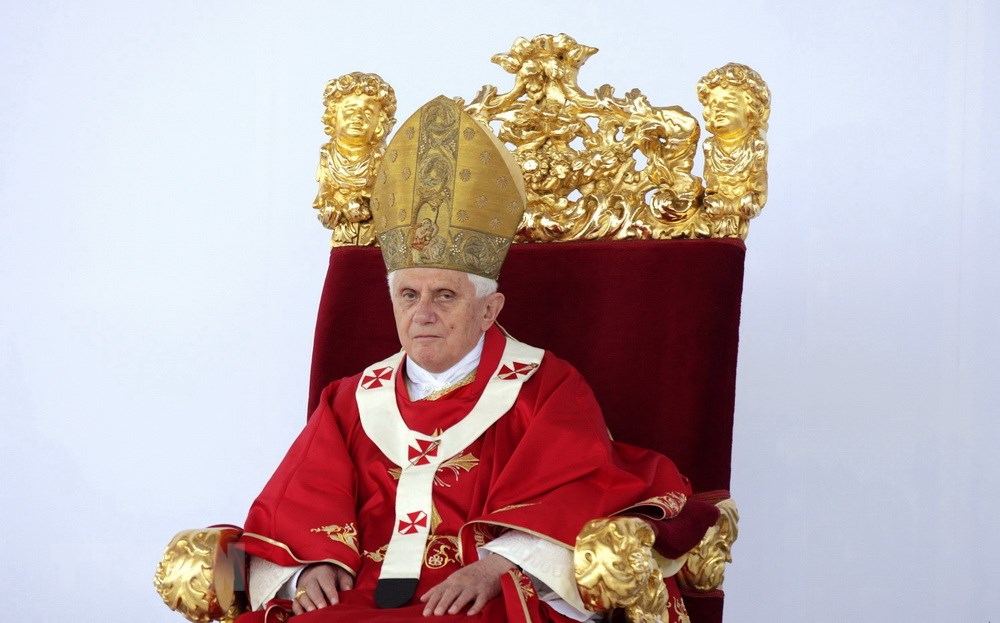 El Frente de la Patria de Vietnam comparte el dolor con la Conferencia Episcopal tras el fallecimiento del Papa Emérito Benedicto XVI