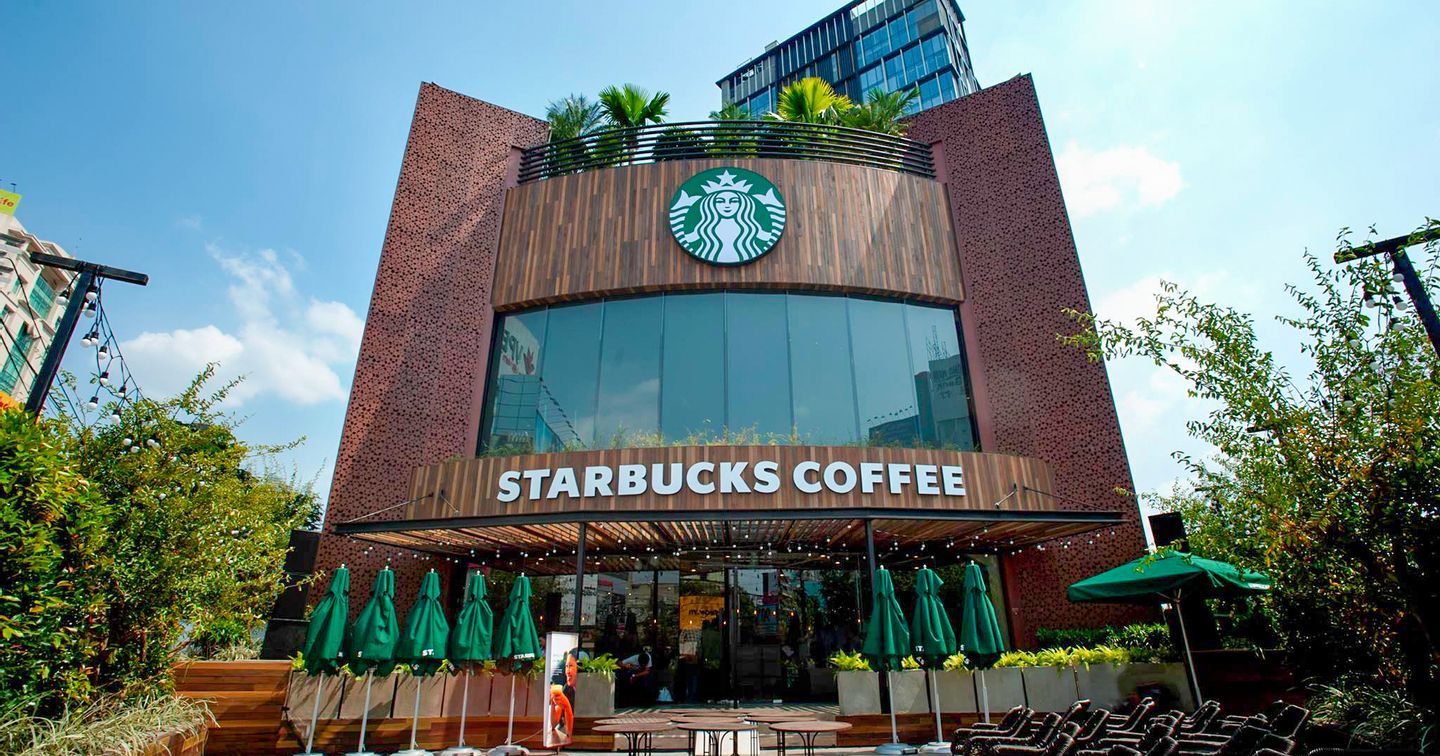 Starbucks planea abrir la tienda número 100 en Vietnam este año