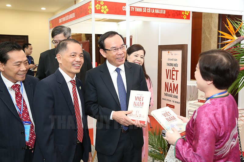 Ciudad Ho Chi Minh y vietnamitas en el extranjero juntos por alcanzar la meta de 2023