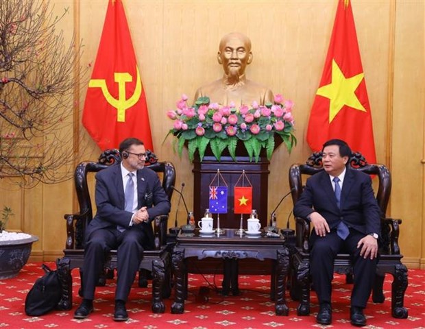 Dirigente partidista vietnamita recibe a nuevo embajador de Australia