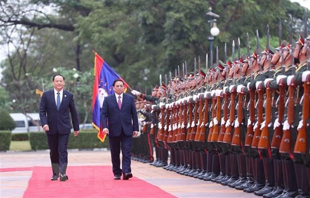 La visita del primer ministro vietnamita acapara los titulares de principales medios de Laos