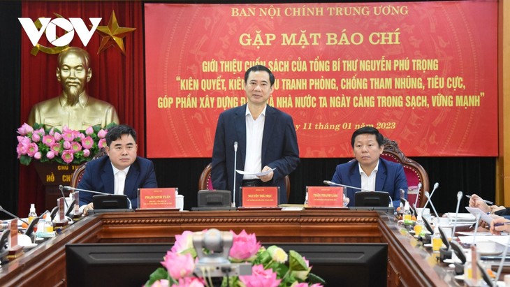 Publicará próximamente el libro sobre la lucha contra la corrupción y la negatividad del secretario general Nguyen Phu Trong