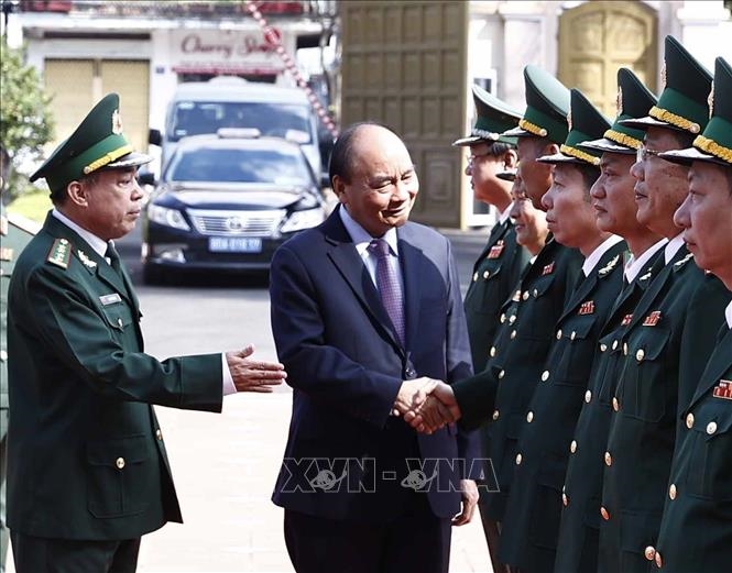 El presidente Nguyen Xuan Phuc presta atención al desarrollo de Dak Lak