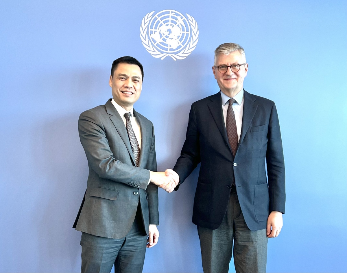 Secretario general adjunto de la ONU elogia el desempeño de Vietnam en las operaciones de mantenimiento de la paz