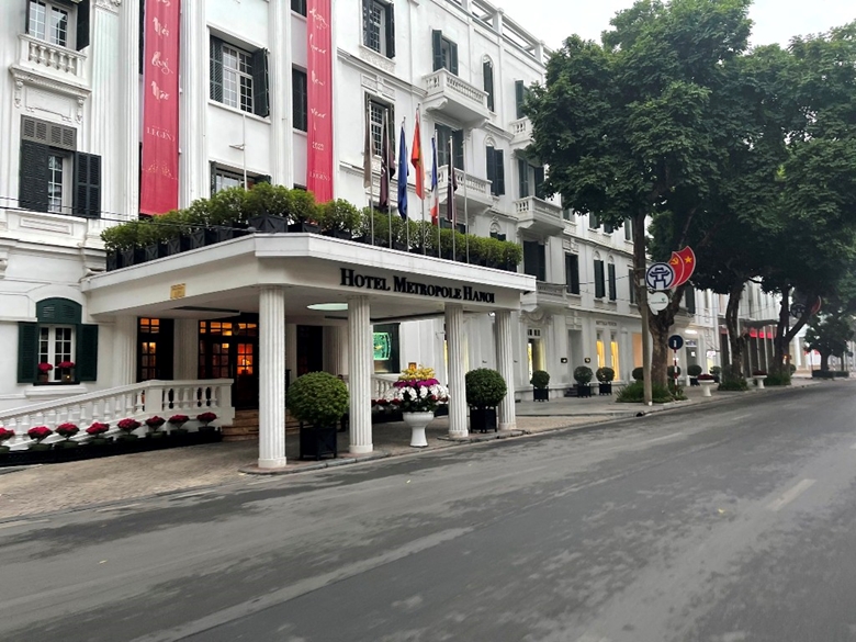 Hanói hermosa y tranquila en el primer día del Año Nuevo Lunar