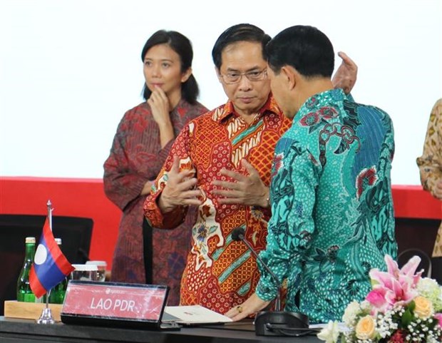 Concluye el retiro de ministros de Relaciones Exteriores de la ASEAN