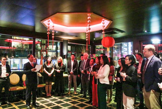 Empresas vietnamitas y holandesas buscan intensificar cooperación empresarial