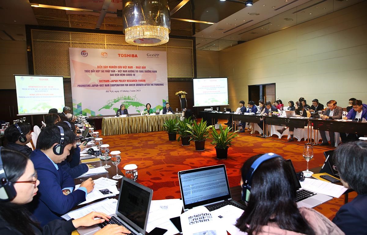 Vietnam necesita 600 000 millones de dólares para alcanzar los objetivos de neutralidad de carbono