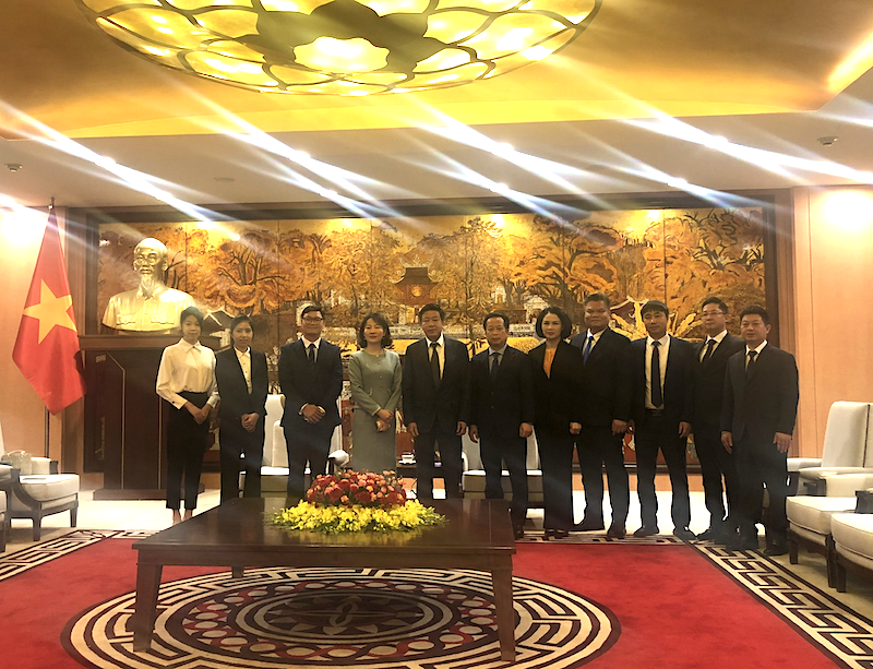 Grupo de construcción de China se compromete a invertir a largo plazo en Hanói