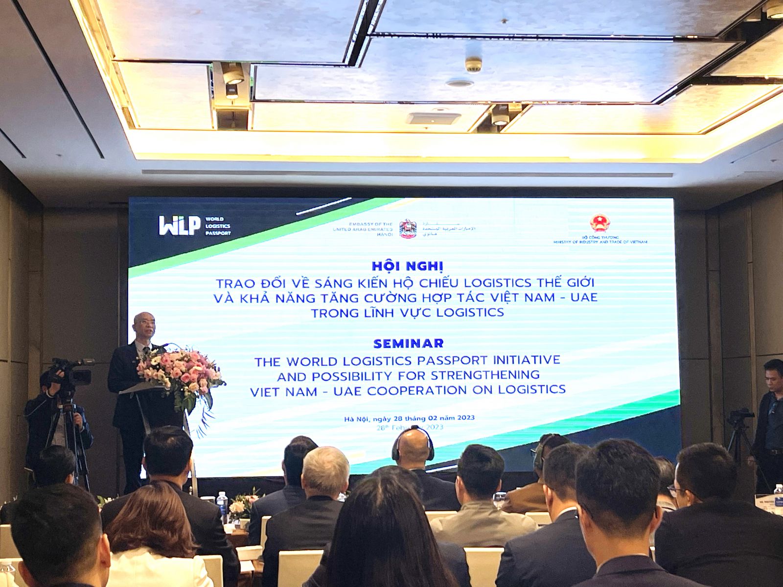 La iniciativa Pasaporte Logístico Mundial destacada en el seminario en Hanói