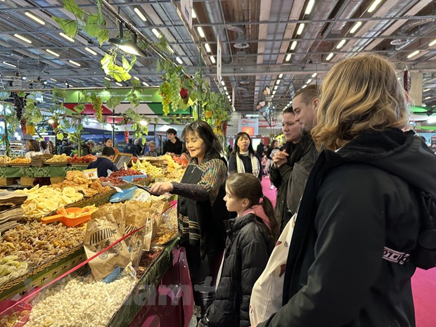 Confituras y tés de Vietnam en la Feria de Francia