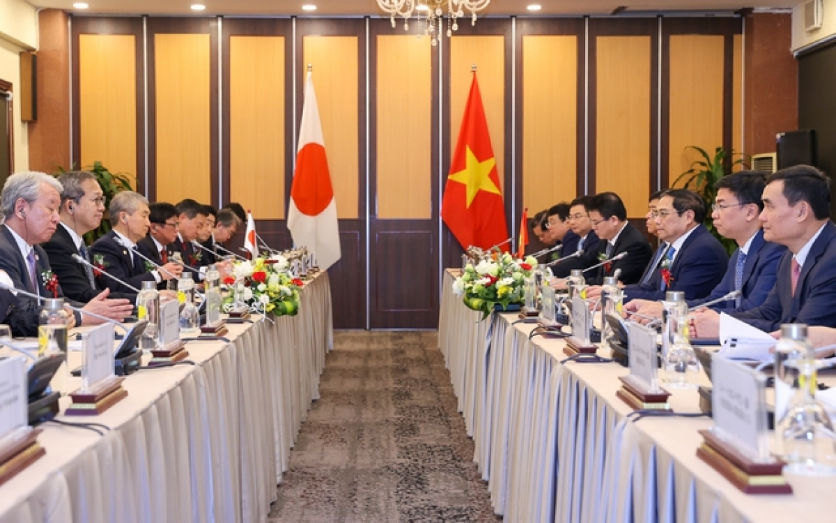 El primer ministro recibe una delegación de varias organizaciones económicas japonesas