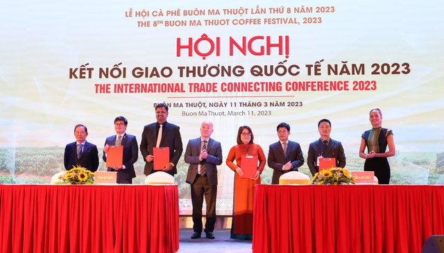 Inauguración del octavo Festival del Café Buon Ma Thuot