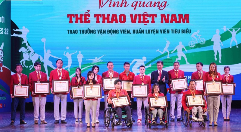 Honran a los talentos del deporte de Vietnam para el año 2022