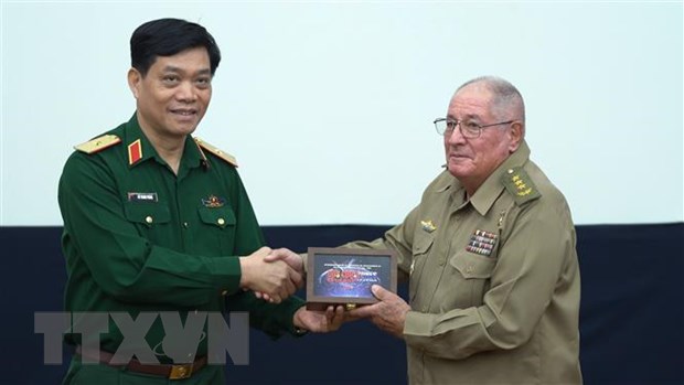 Vietnam y Cuba preservan los valores de la especial relación de tradición