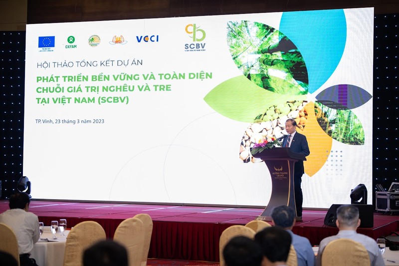 Proyecto financiado con fondos europeos promueve cadena de valor sostenible de almeja y bambú en Vietnam