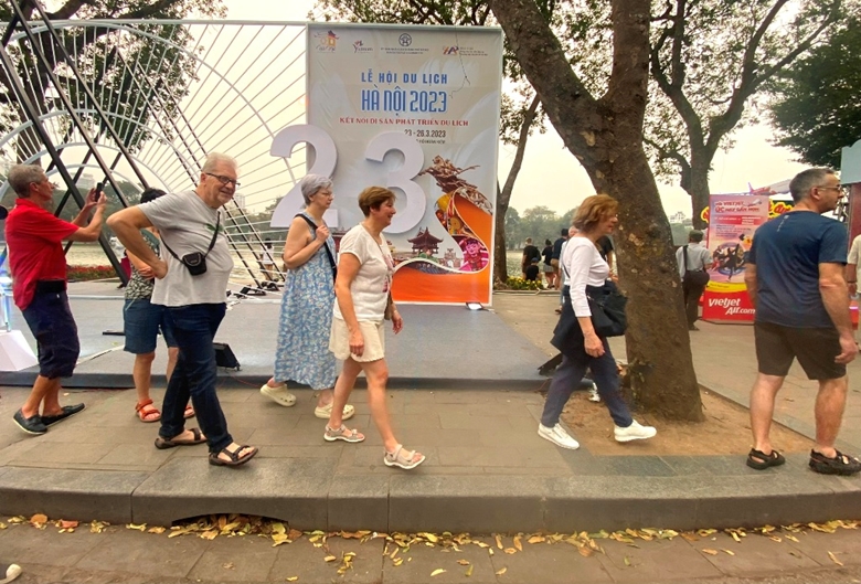 Hanói recibe casi 5,9 millones de enero a marzo