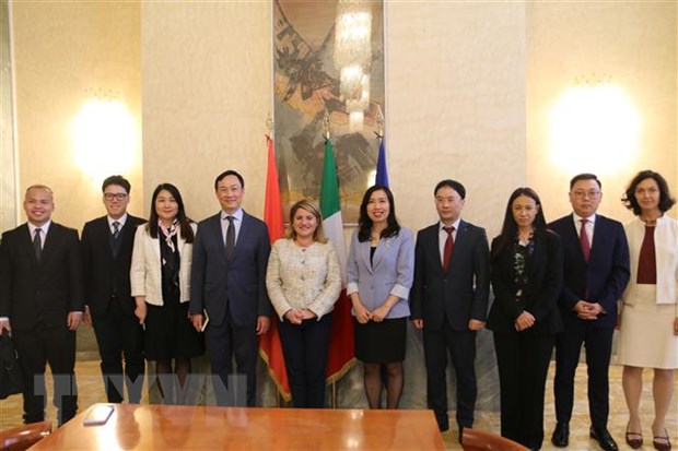 Vietnam e Italia acuerdan orientaciones para promover la asociación estratégica