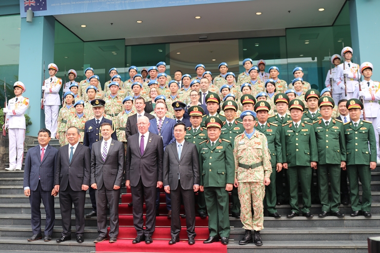 El gobernador general de Australia visita el Departamento de Mantenimiento de la Paz de Vietnam