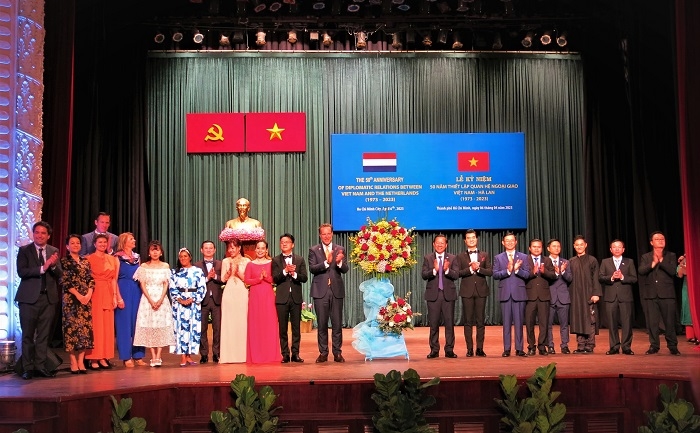 Celebran 50 años del establecimiento de lazos diplomáticos Vietnam-Países Bajos en Ciudad Ho Chi Minh